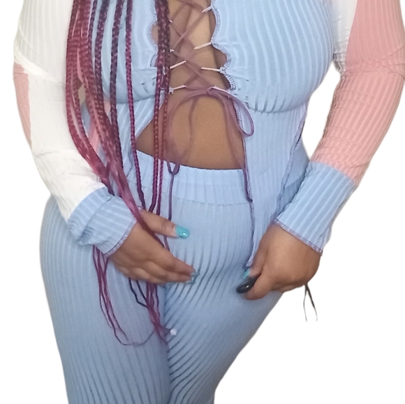 2PC set - Picture 2 of 2